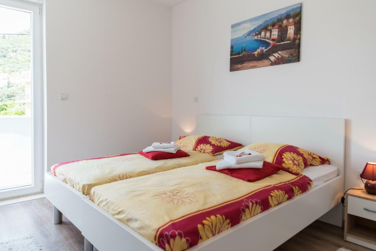 De Luxe Apartment Mediteran 1**** ザトン エクステリア 写真